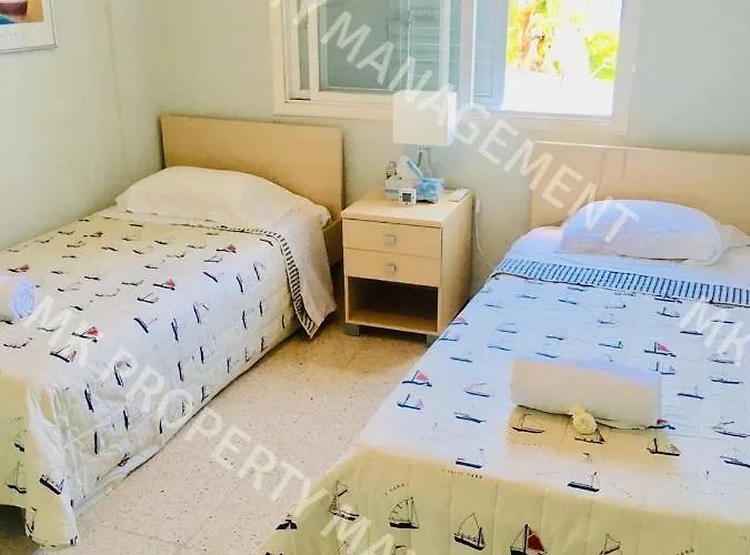 アパート Yiallos Village C107 ラルナカ